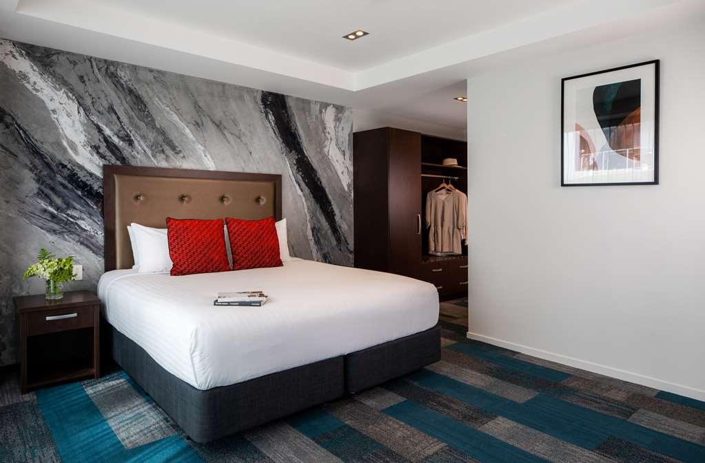 Rydges Hotel 4*